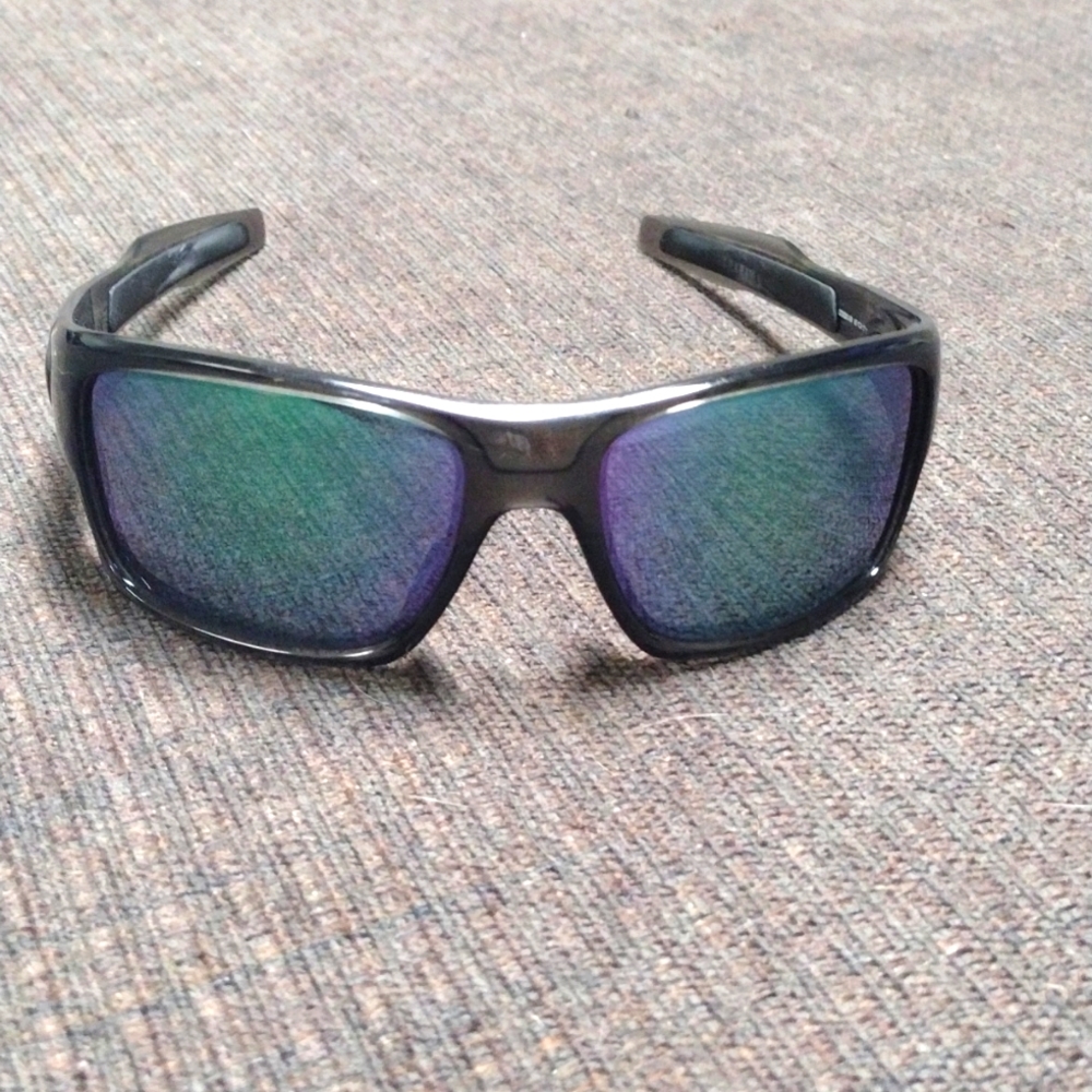 Oakley Turbine